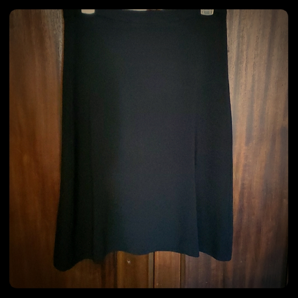 NWT Dué per Dué Black Skirt